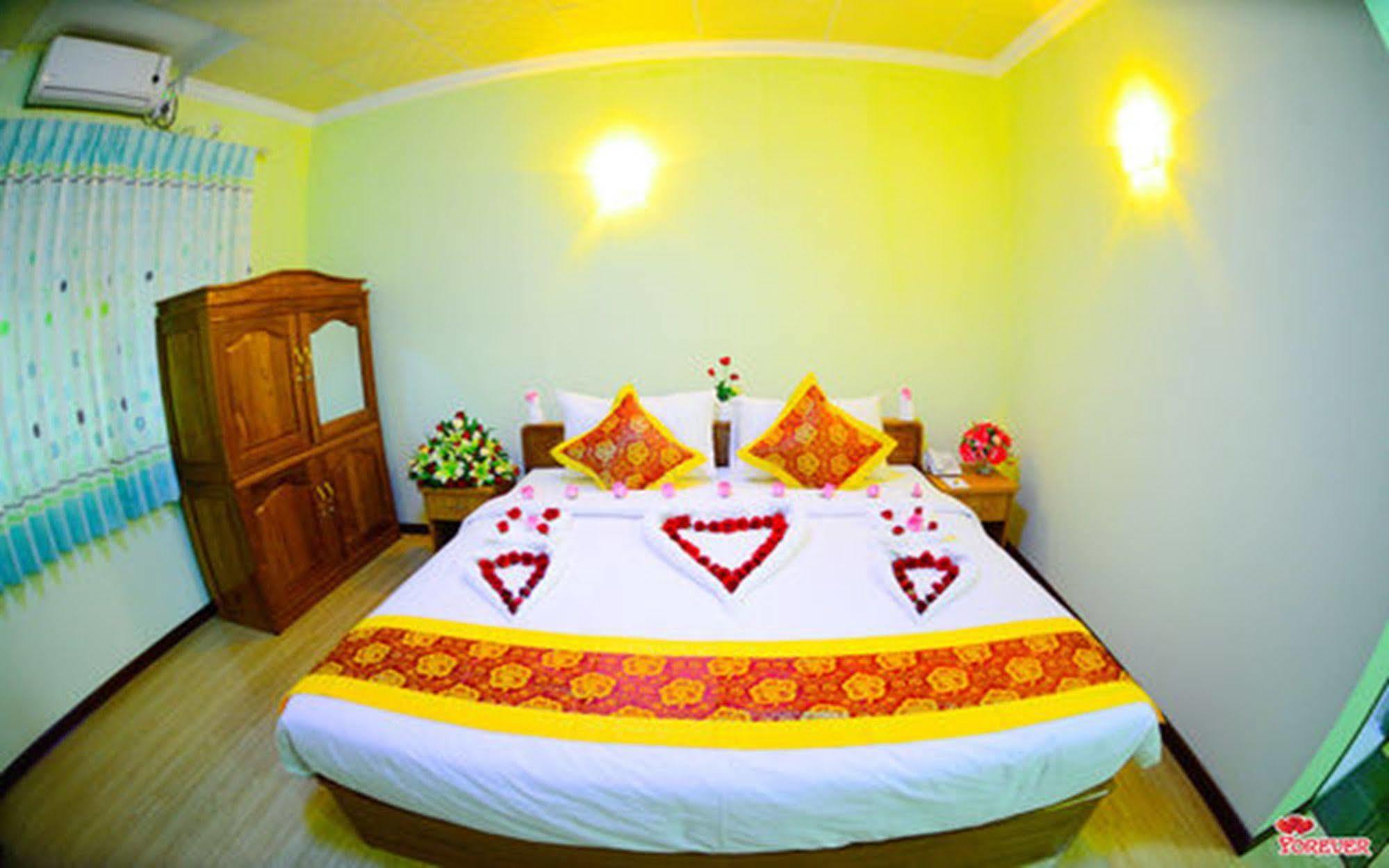 Vega Star Hotel Gyogon Bagian luar foto
