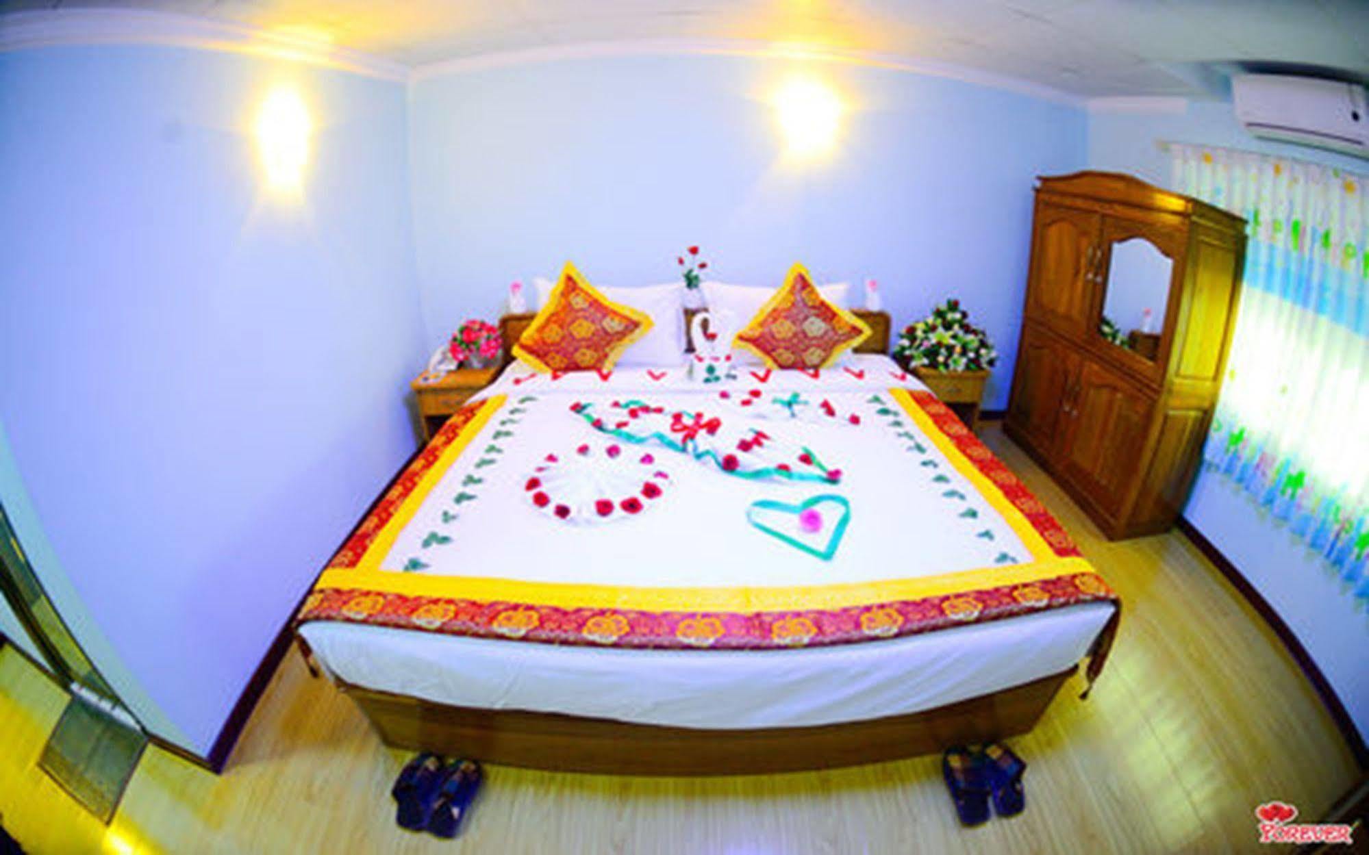 Vega Star Hotel Gyogon Bagian luar foto